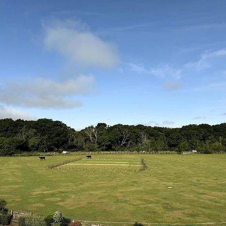 Balmer Lawn ブロッケンハースト エクステリア 写真